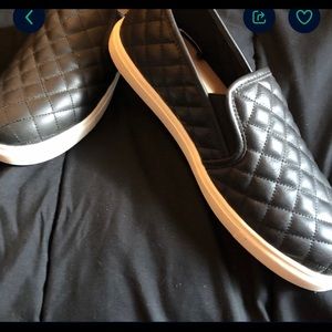 Torrid black faux leather waffle quilted sneaker size 10